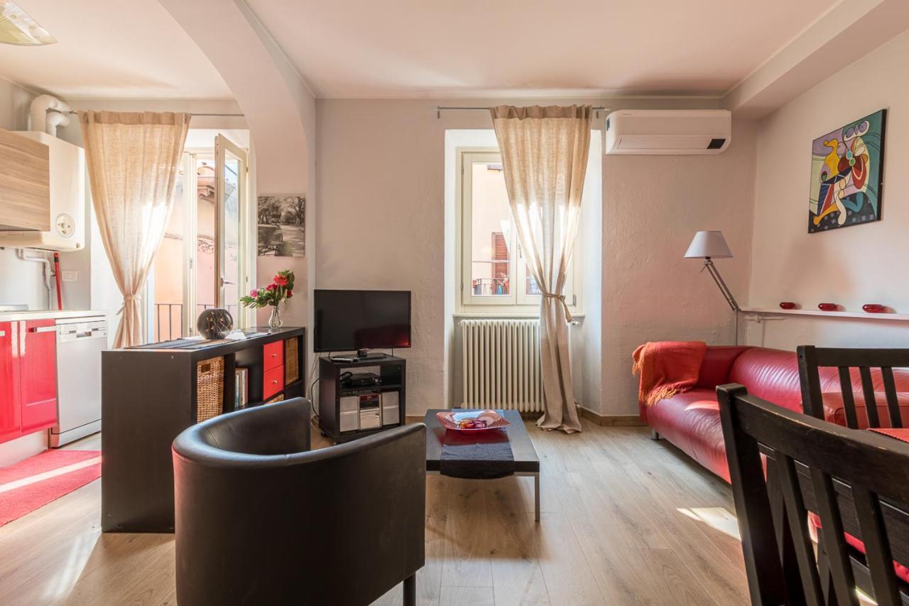 Apartment Delle Rose - Menaggio Luaran gambar