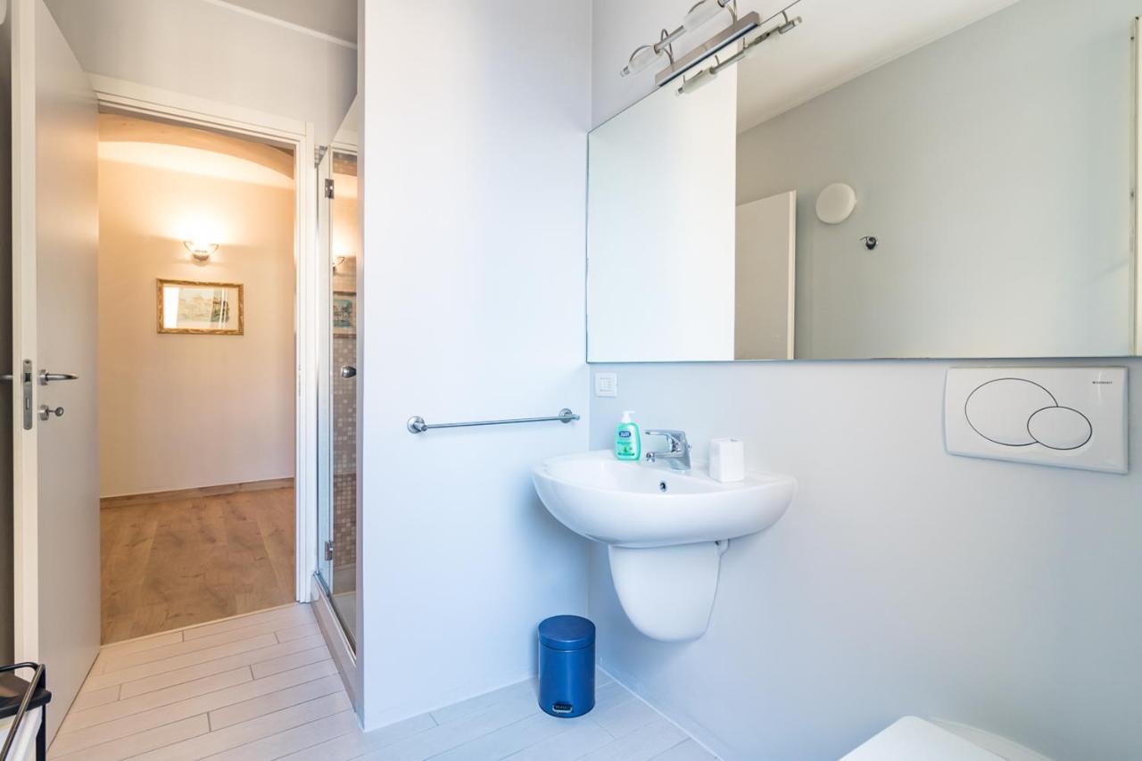 Apartment Delle Rose - Menaggio Luaran gambar